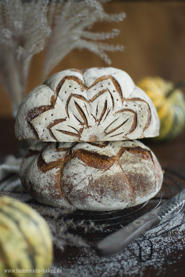 dinkel kürbis brot mit sauerteig: Topfbrot in Kürbisform