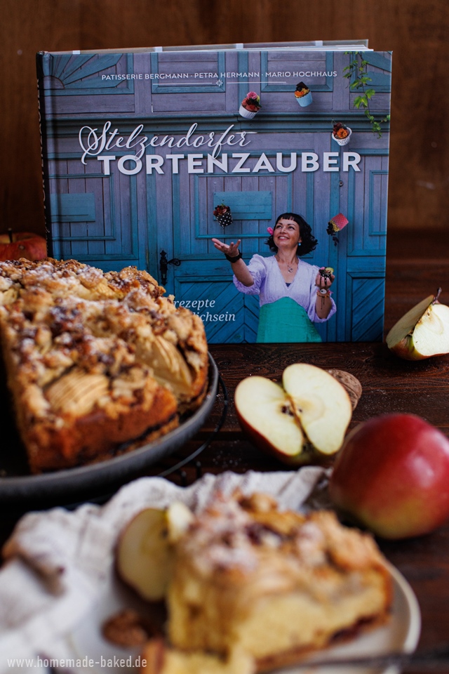 versunkener apfelkuchen mit streusel aus dem stelzendorfer tortenzauber