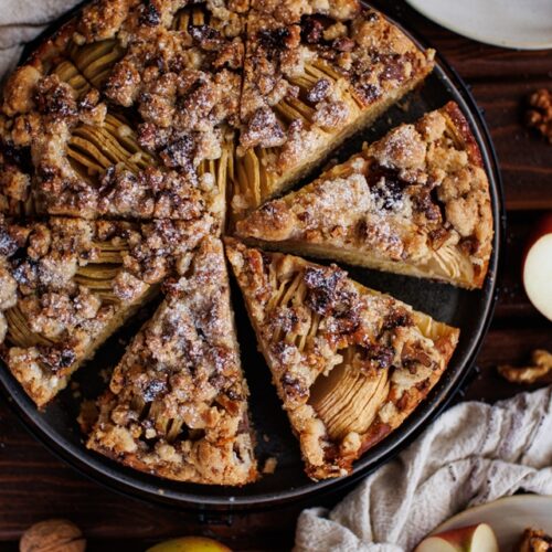 versunkener apfelkuchen mit streusel aus dem stelzendorfer tortenzauber