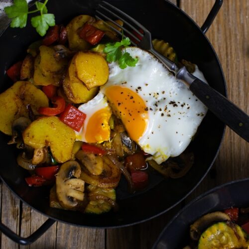 Vegetarisches Tiroler Gröstl: Eine leckere Alpenspezialität ohne Fleisch