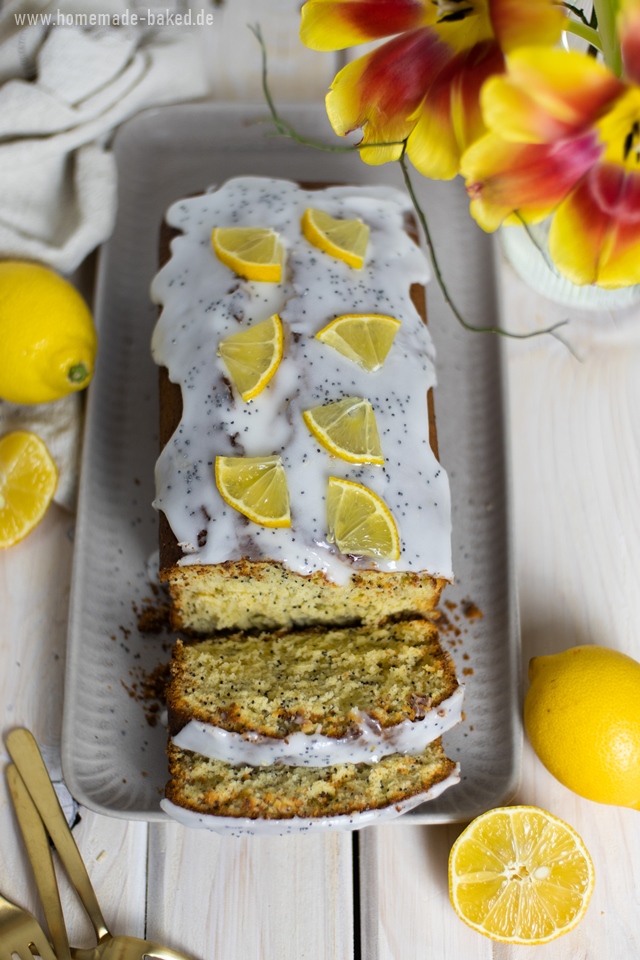 Ein einfacher Zitronen-Mohn-Kuchen: Frisch, saftig & einfach Lecker!