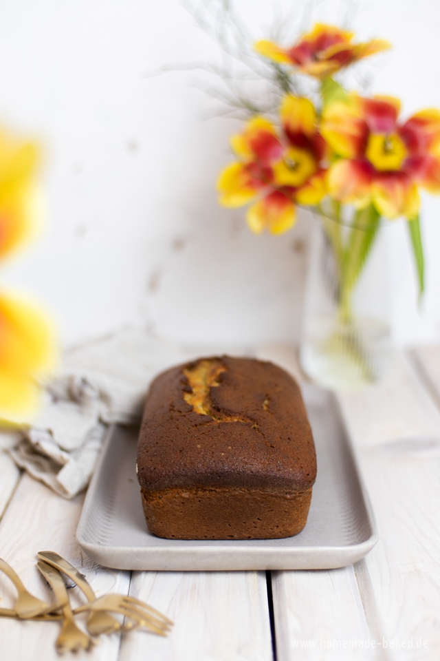 Ein einfacher Zitronen-Mohn-Kuchen: Frisch, saftig & einfach Lecker!